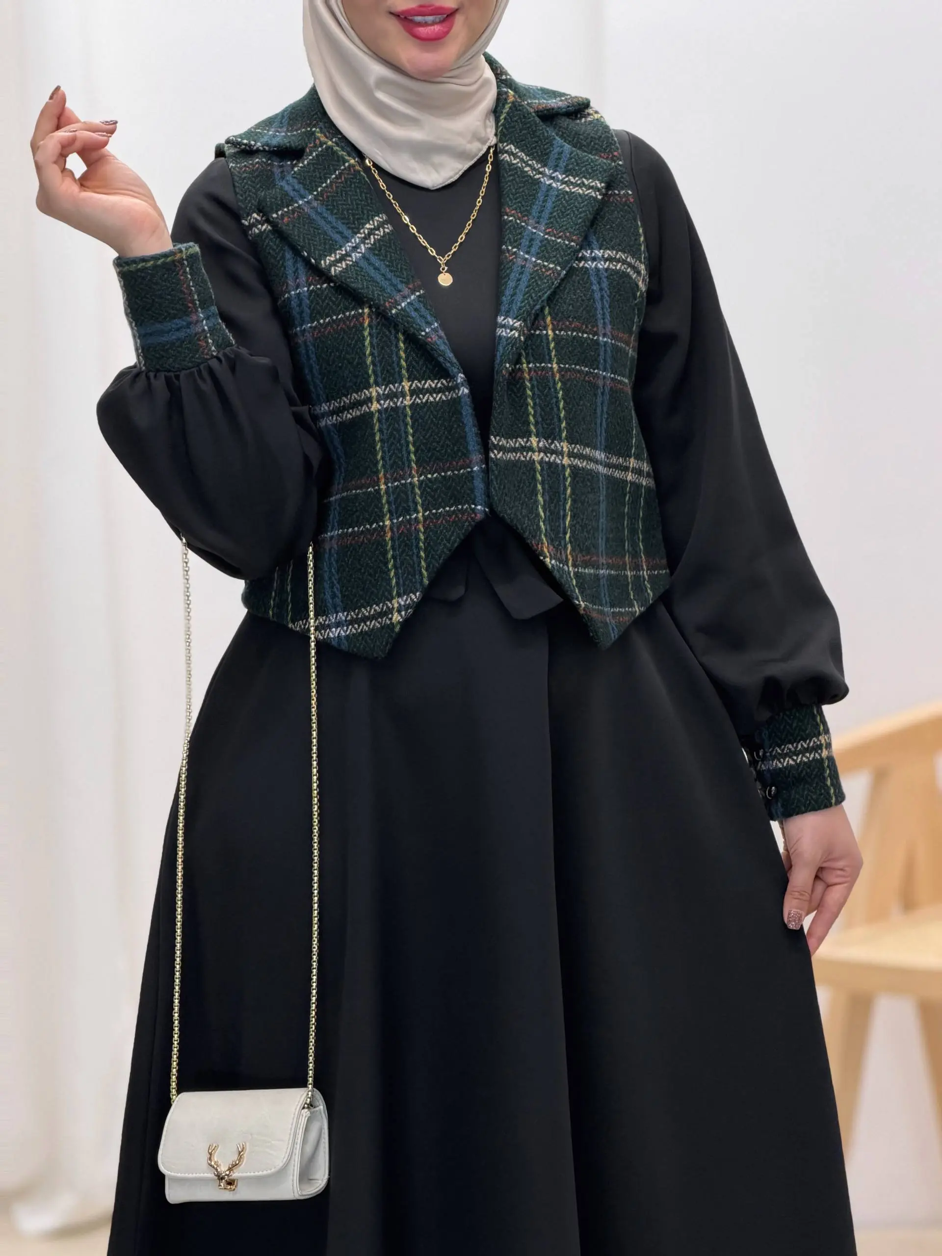 3828-کت و سارافون آیلین